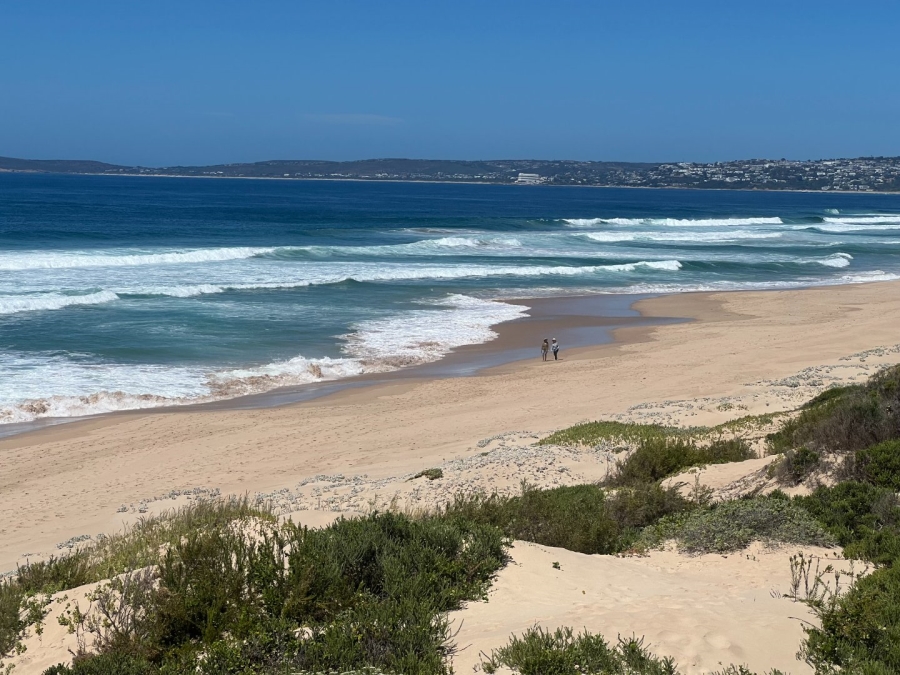 4 Bedroom Property for Sale in Keurboomstrand Western Cape